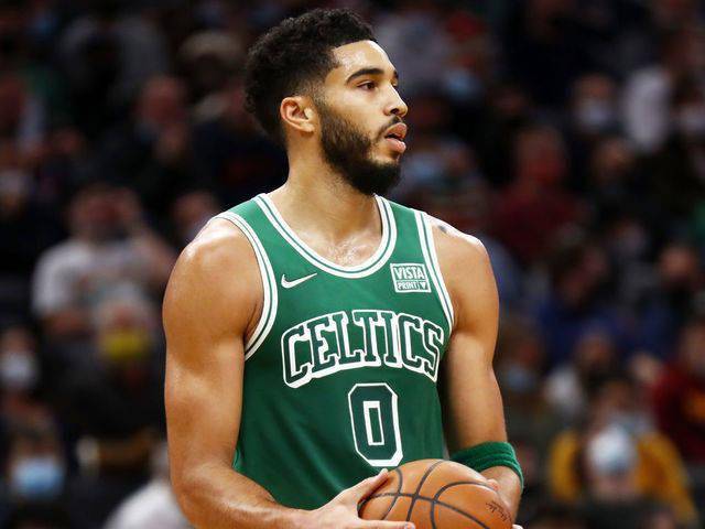 爱游戏中国体育-公牛引发争议！，塔图姆官方宣布持续失利新规赢得满堂喝彩