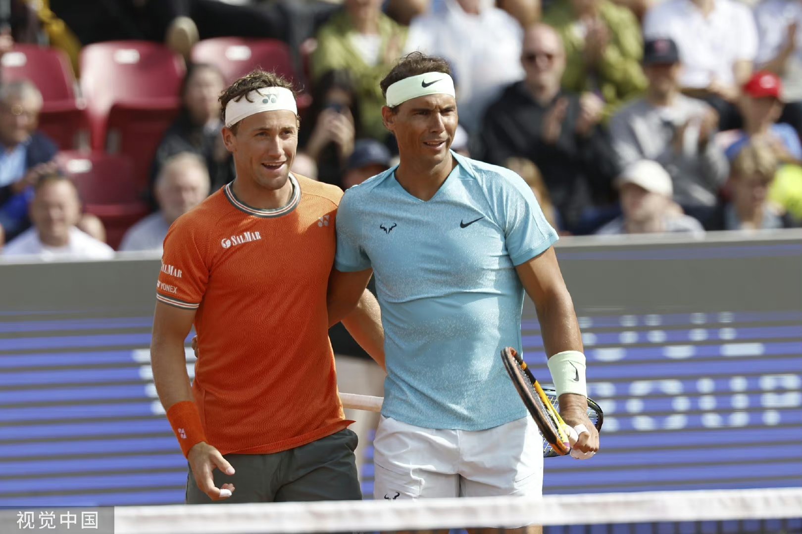 爱游戏中国体育-纳达尔对抗费德勒