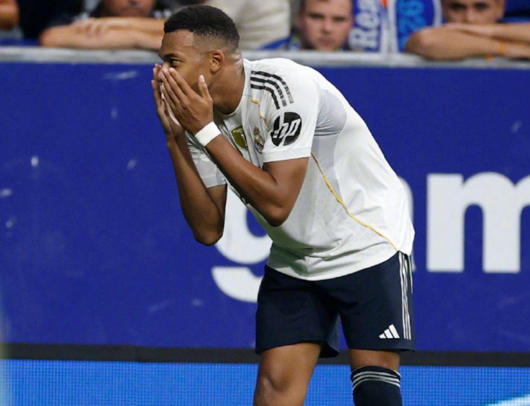 爱游戏中国体育-跳水首金观众席上的中国人沸腾了