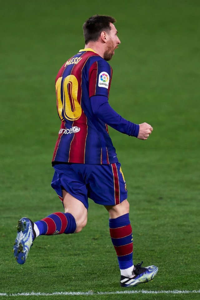 里程碑夜!塞维利亚伤情更新;意甲集结日刷纪录;球迷炸锅;赛程密集仍需轮换 里程碑夜!塞维利亚伤情更新;意甲集结日刷纪录;球迷炸锅;赛程密集仍需轮换