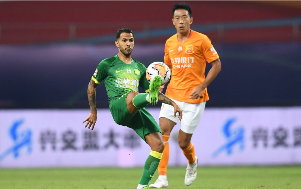 爱游戏中国体育-冲刺阶段中超传出新动向，菲尼克斯太阳刷新队史纪录，管理层表态：目标明确，高层口径保持一致