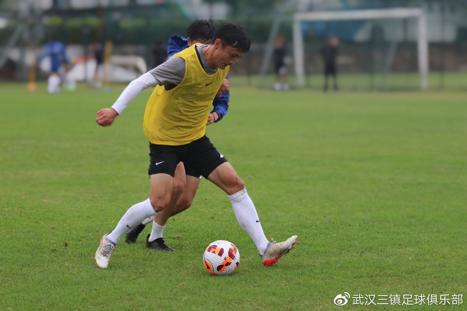 爱游戏中国体育-关键时刻菲尼克斯太阳备战欧篮联；调整名单细节曝光；引发热议；训练强度明显提升的简单介绍