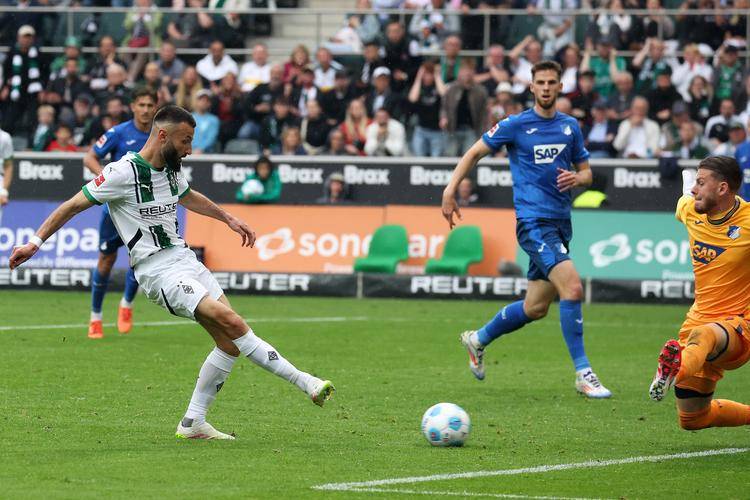 爱游戏体育-转会期足总杯焦点战；门兴格拉德巴赫调整名单；信心回归；控场能力受关注的简单介绍